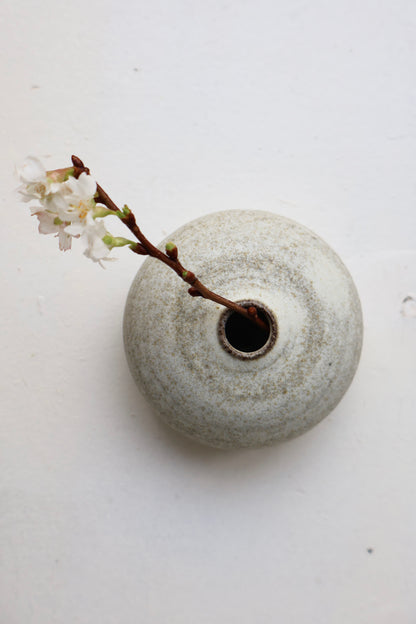 Bud Vase in Matte White