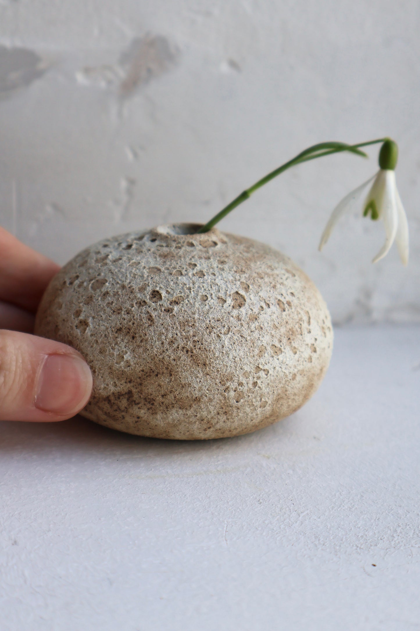 Bud Vase in Matte White Lava