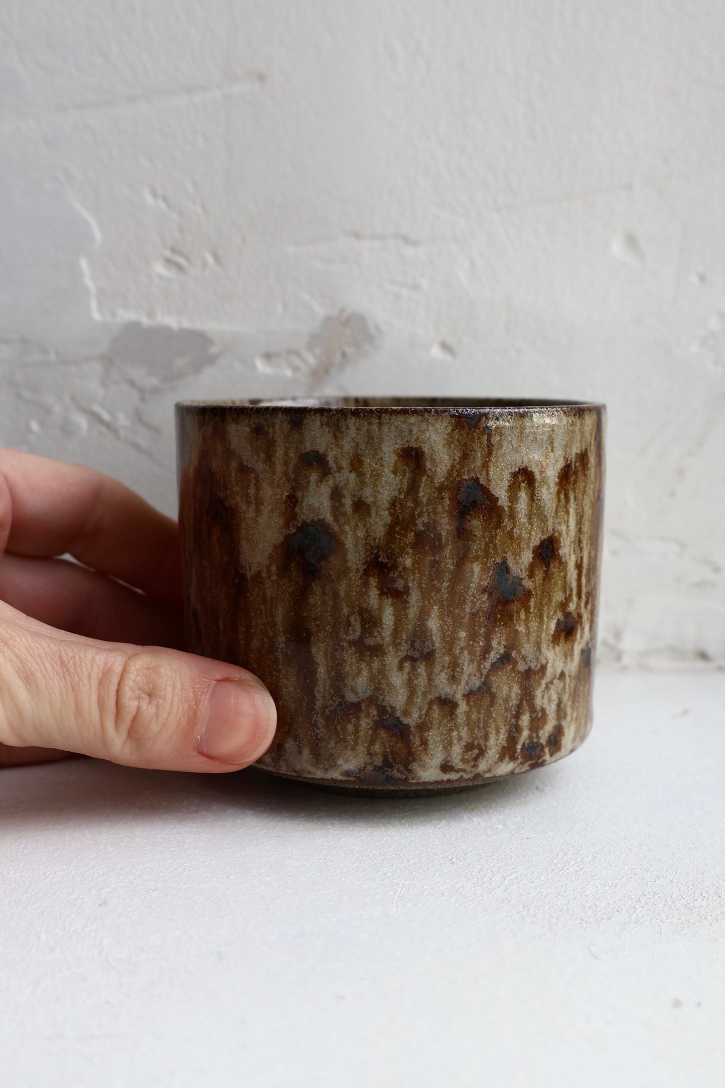 Tumbler in Shiny White Sap | Medium