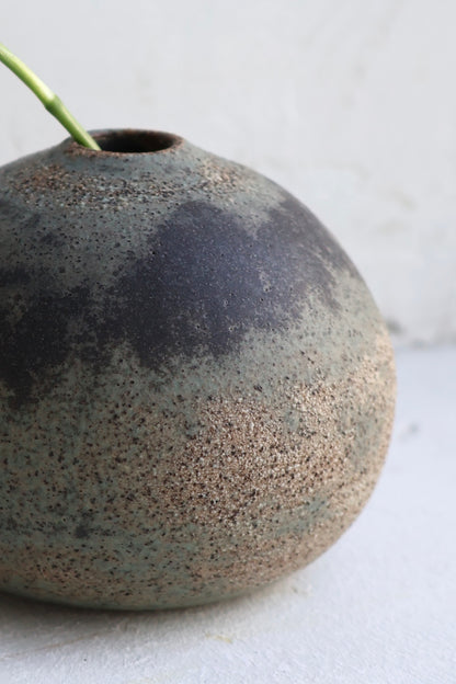 Bud Vase in Flow