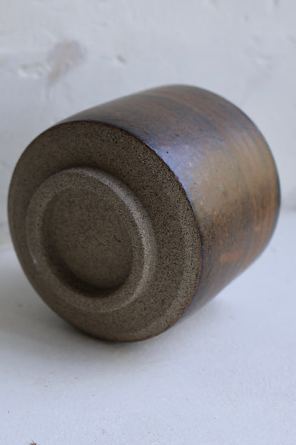 Tumbler in Charred Brown | Medium