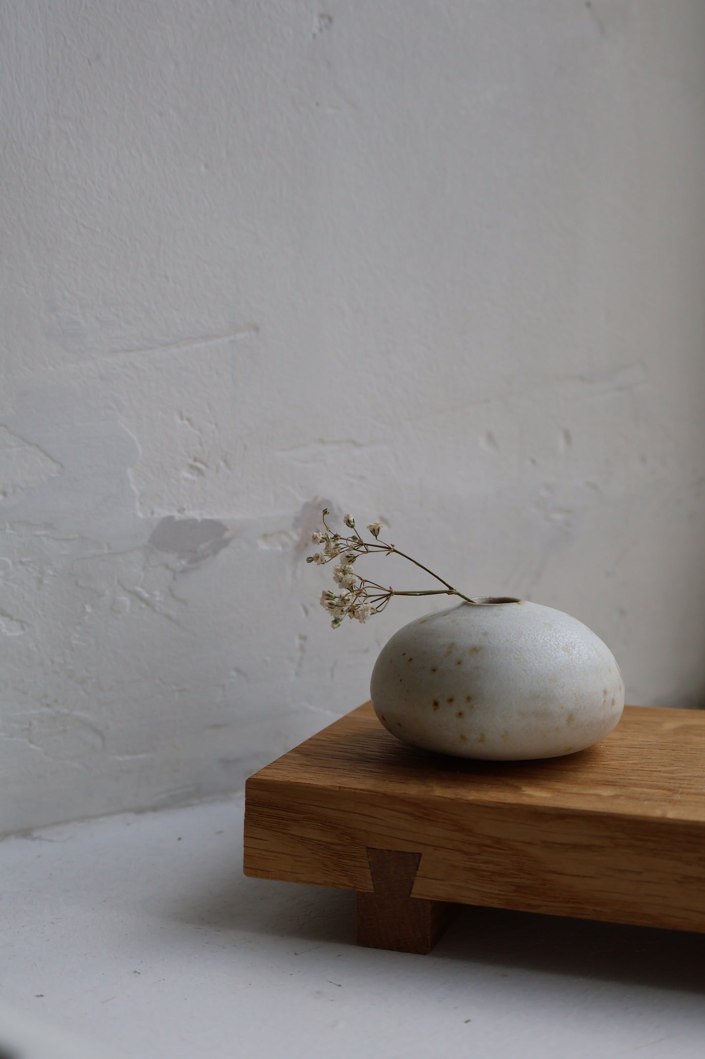 Small pebble vase in Dove