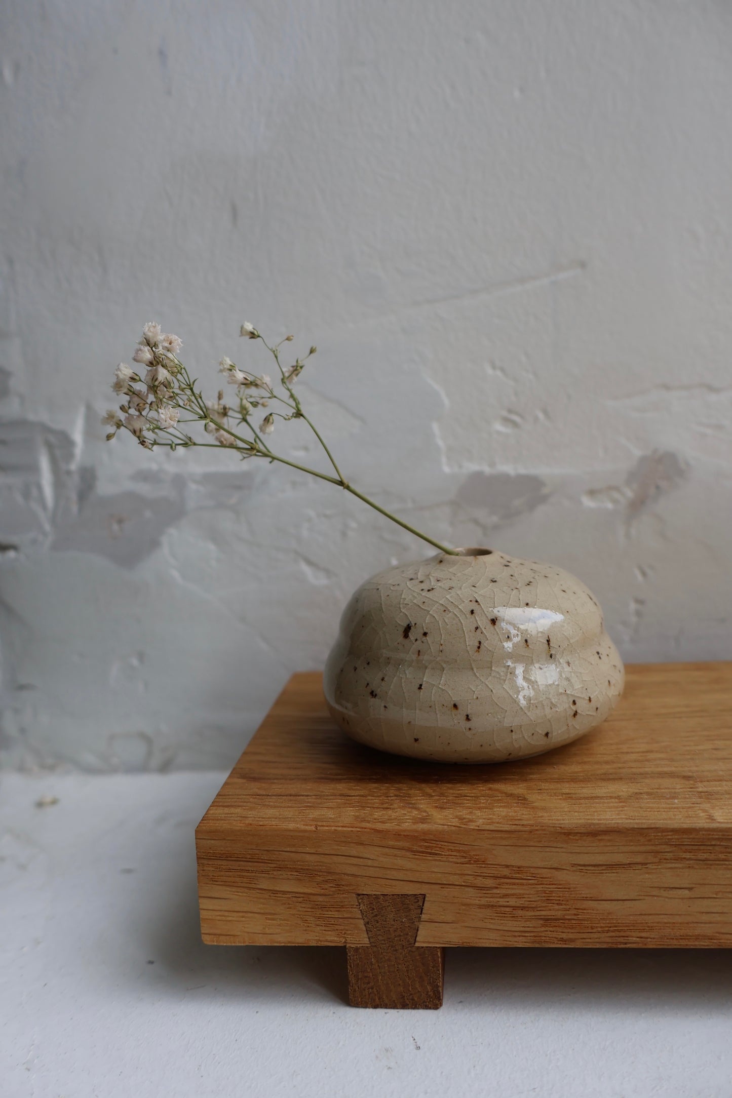 Bud vase in Crackled Transparent