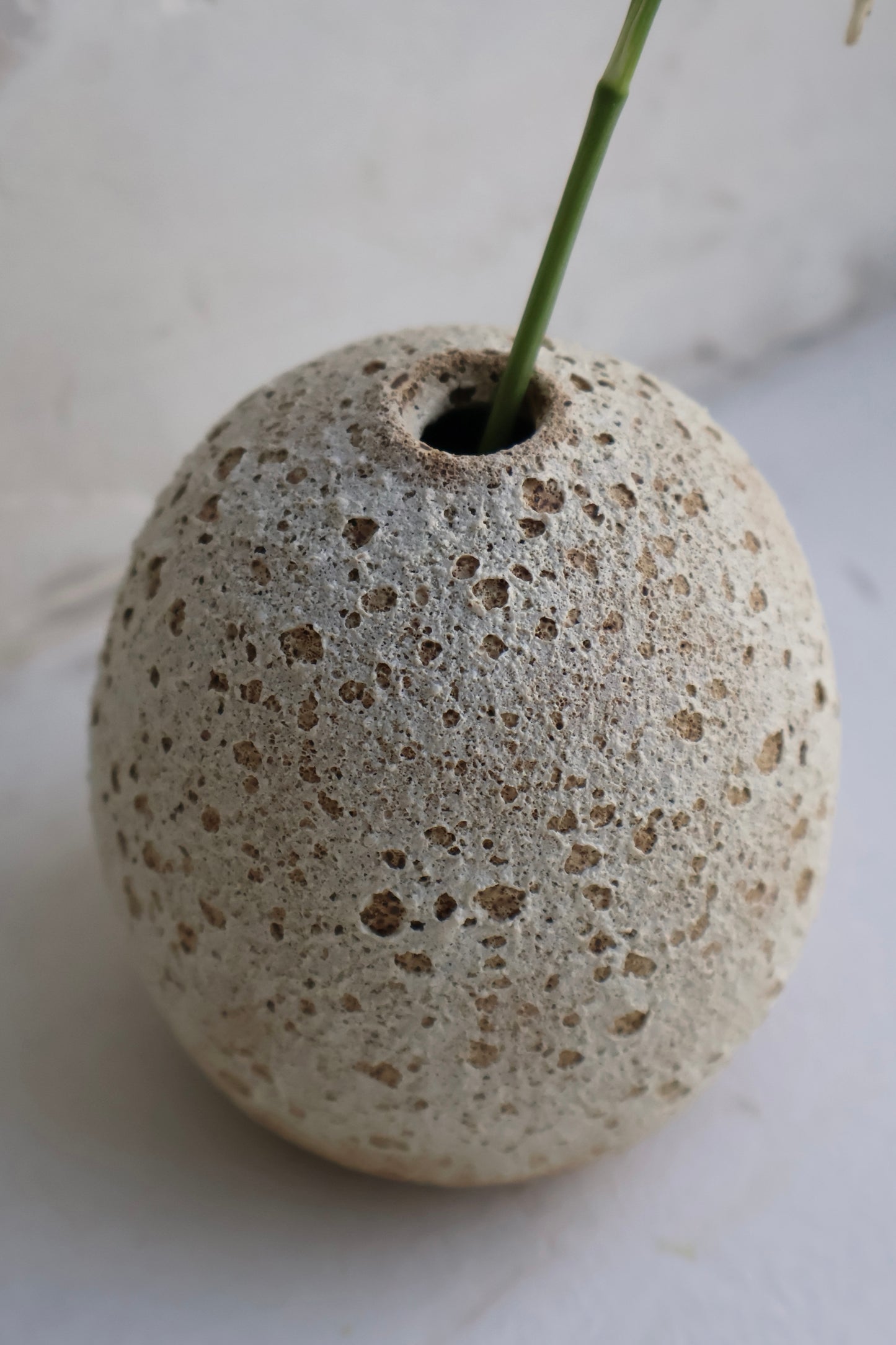 Bud Vase in Matte White Lava
