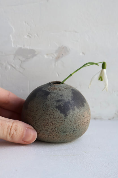 Bud Vase in Flow