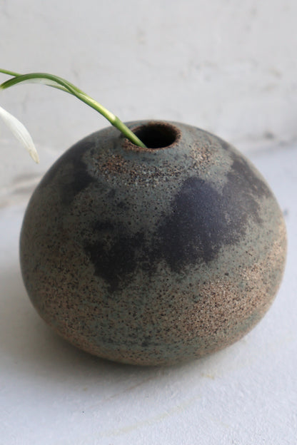 Bud Vase in Flow