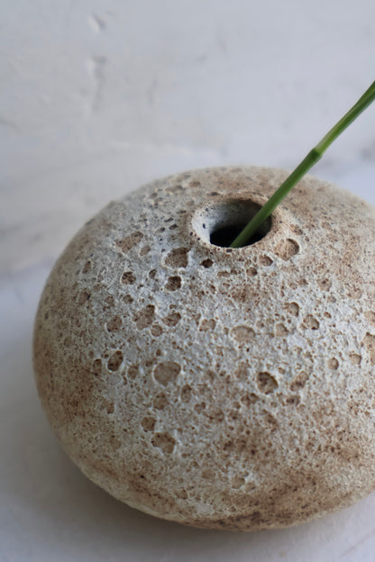Bud Vase in Matte White Lava