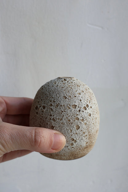 Bud Vase in Matte White Lava