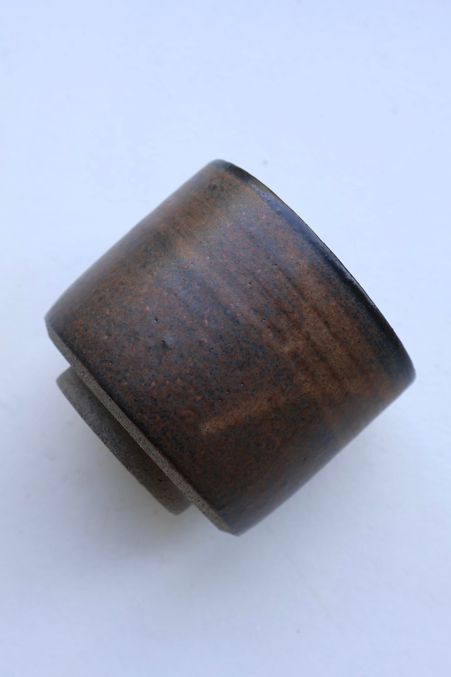 Tumbler in Charred Brown | Medium